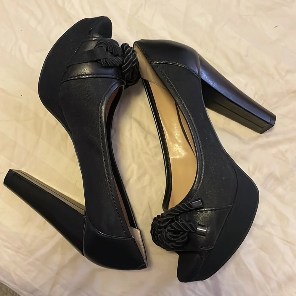 Gently used Gianni Bini black heels with tassel design - Picture 2 of 4